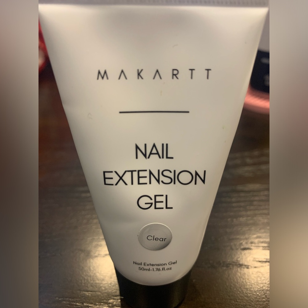 NWT Makartt Polygel full size in shade clear